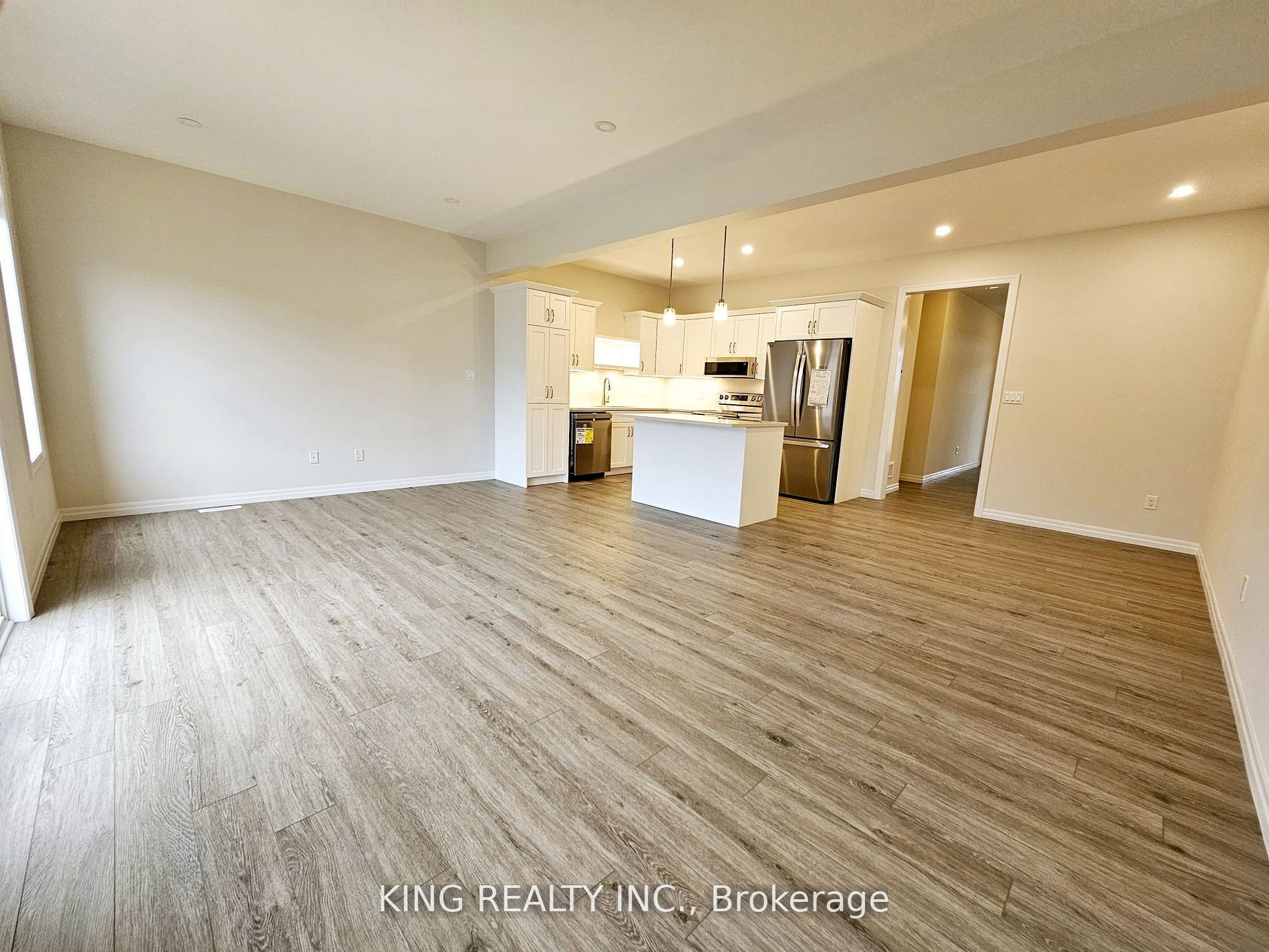 214 Renaissance Drive, St. Thomas 4