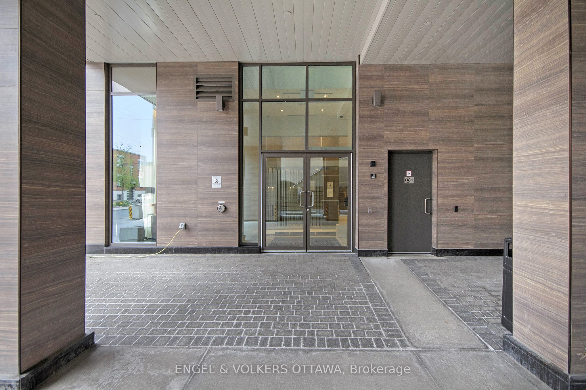 Unit 516 - 411 Mackay Street, Ottawa 3
