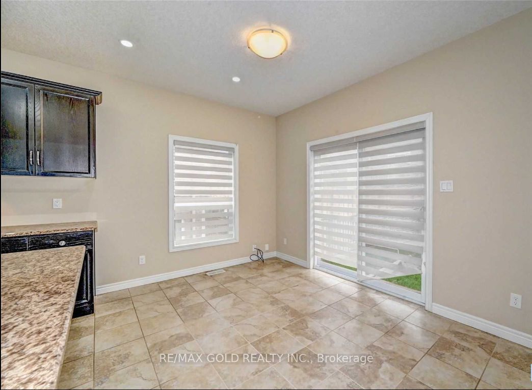 Unit Upper - 400 Wild Calla Street, Waterloo 5